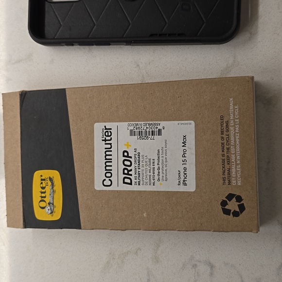 Otterbox Commuter iphone 15 Pro Max Case - Picture 2 of 4